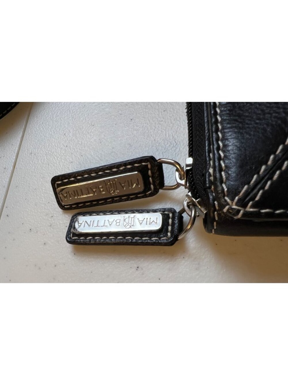 Mia Battina Crossbody - Picture 15 of 15
